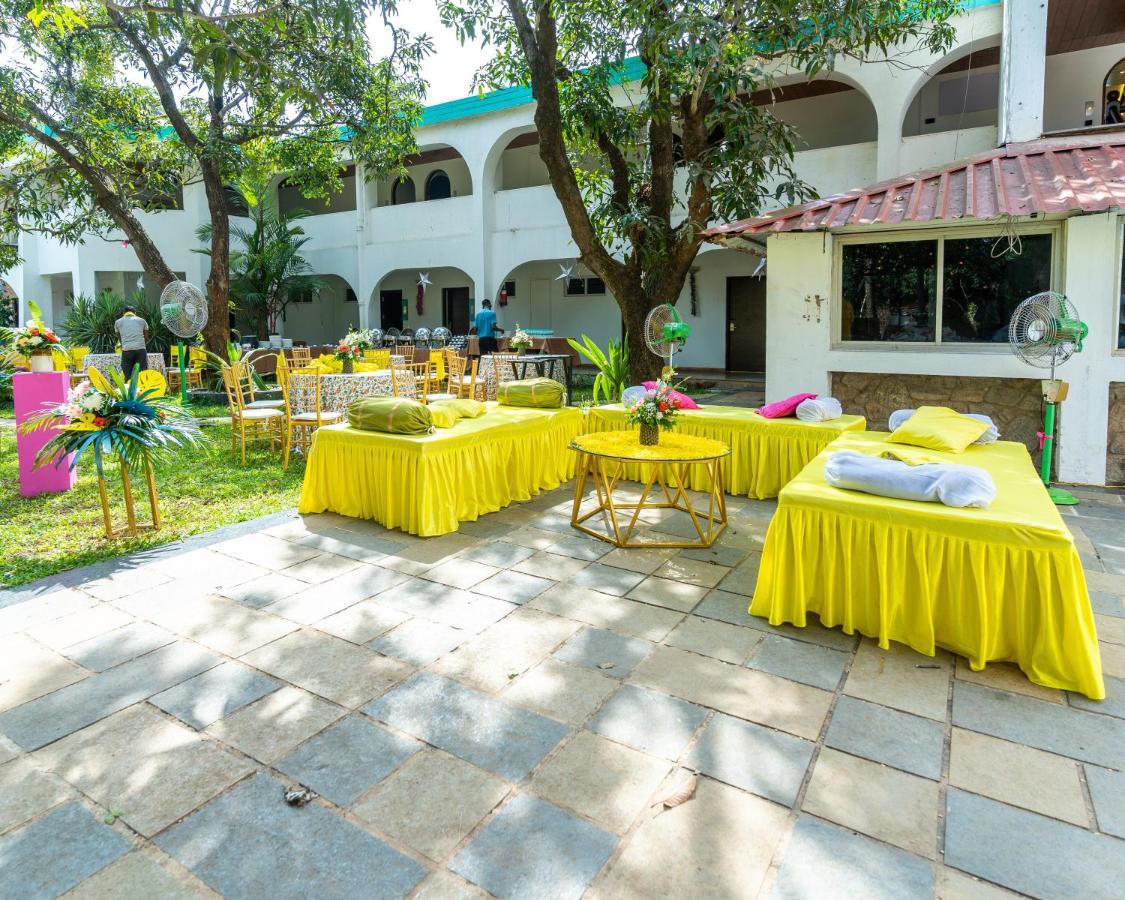 Longuinhos Beach Resort Colva Exterior photo