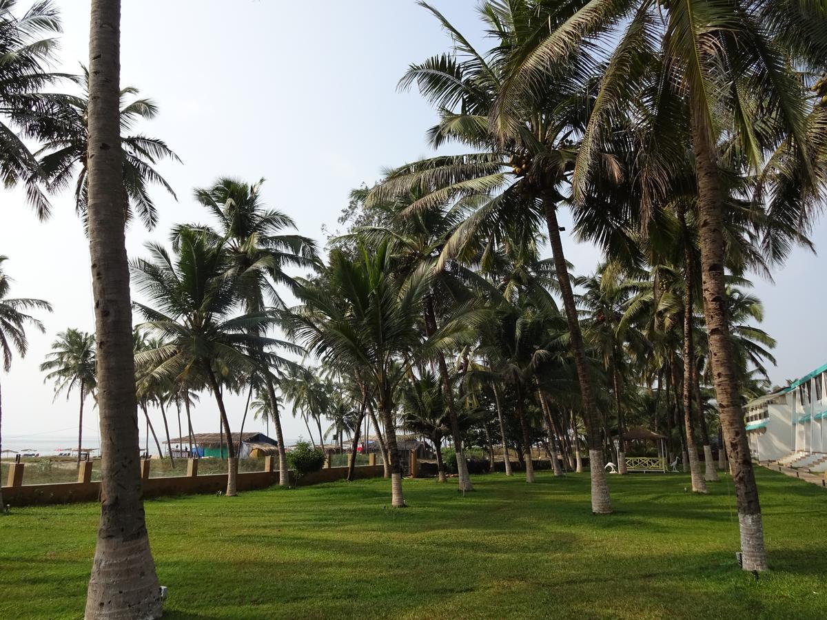 Longuinhos Beach Resort Colva Exterior photo